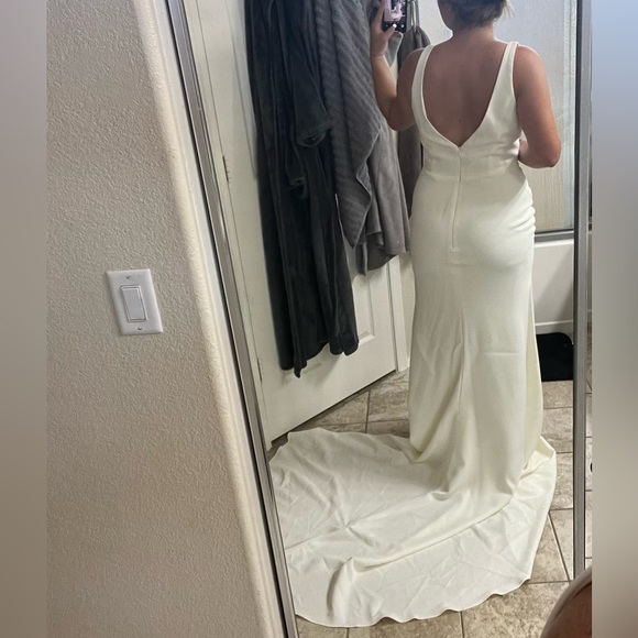 Brilliant Bridal | Ivory Luna Wedding Dress - Picture 3 of 15